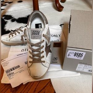 Golden Goose Sneakers size 39